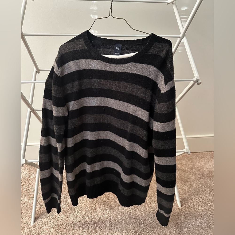 GAP Men's Striped Crewneck Sweater - Black and Gray